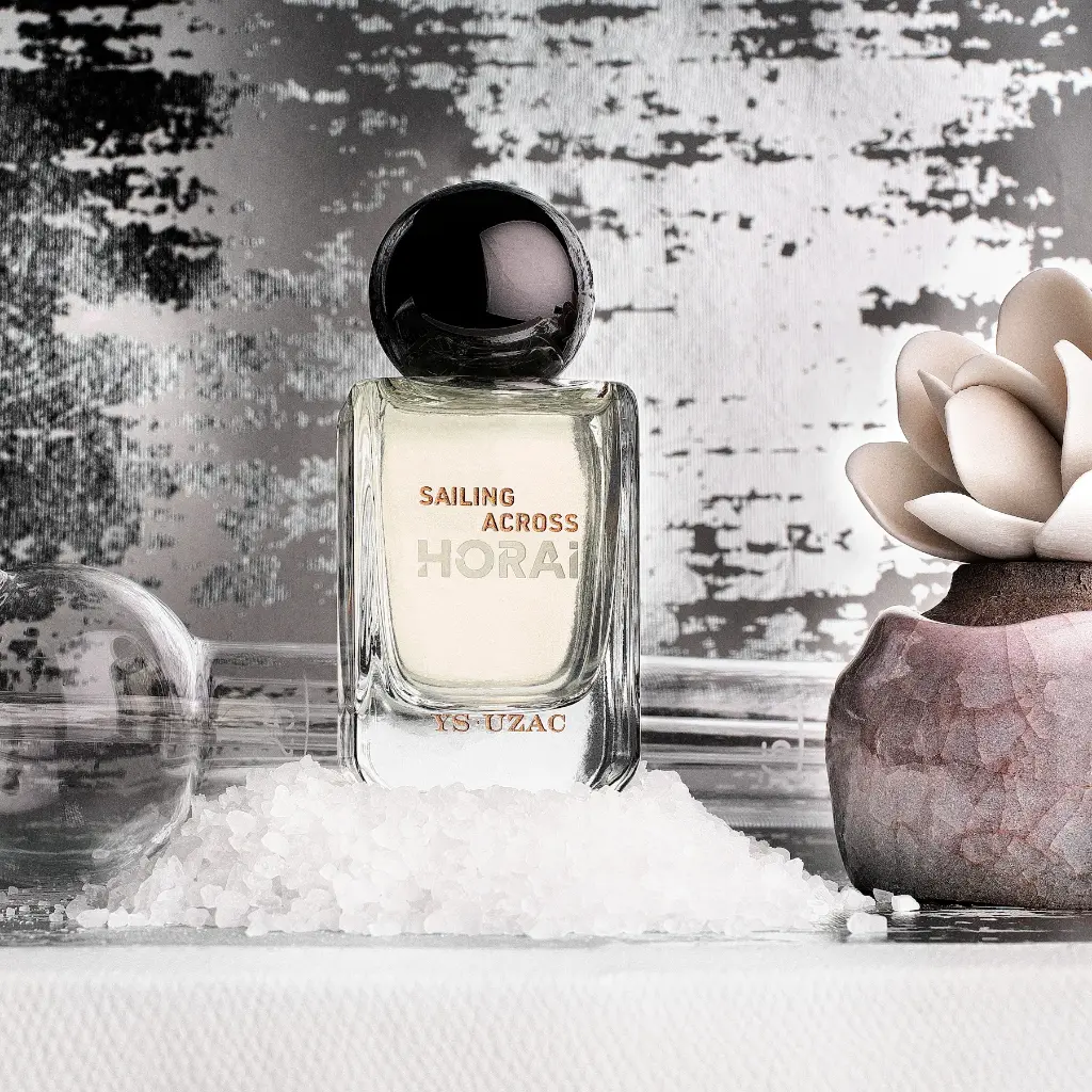 SAILING ACROSS HORAI